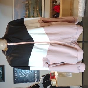 NWOT WOMAN Workout 2 Piece Suit. Size 2XL